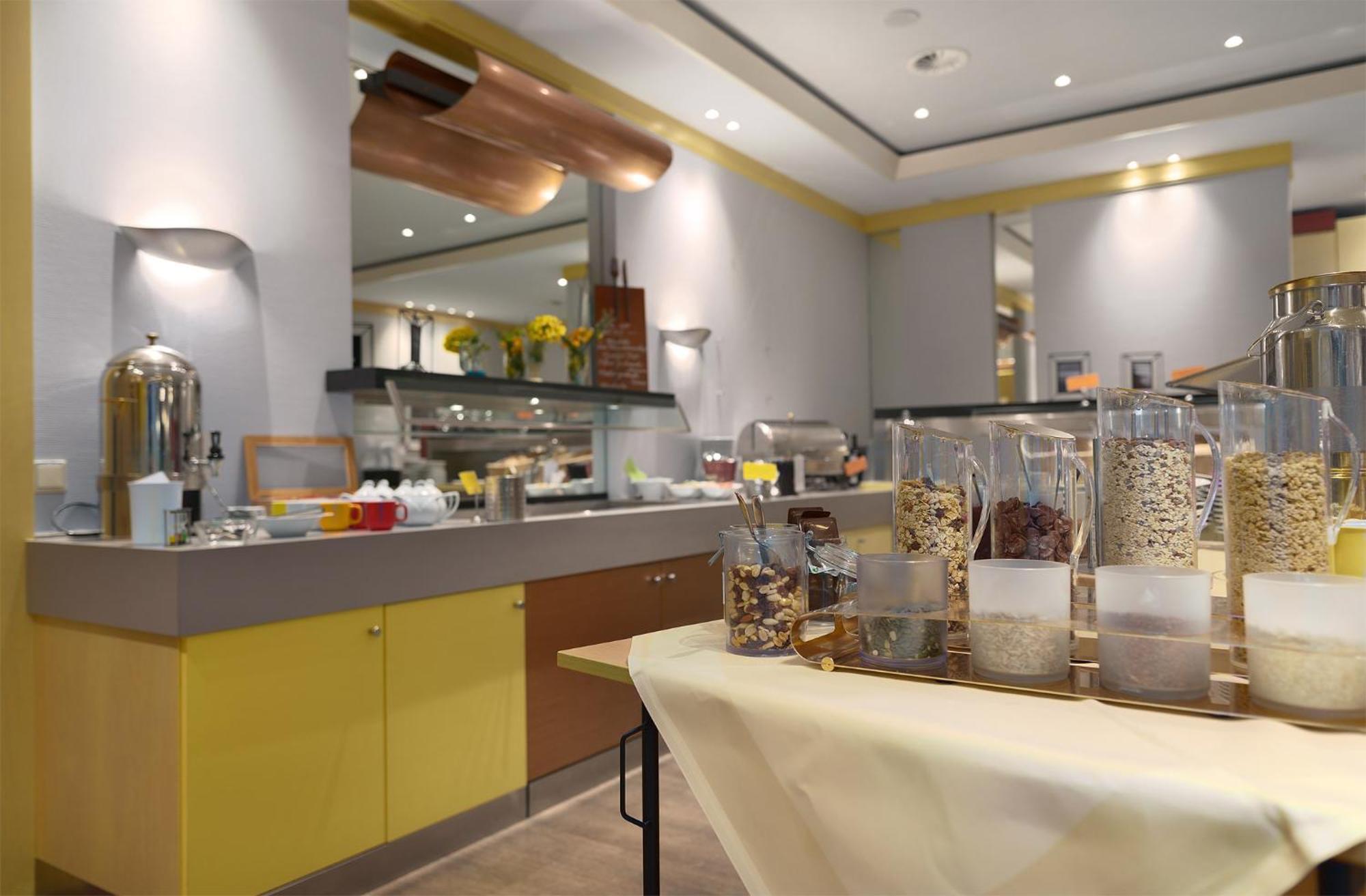 Trip Inn Landhotel Badsoden-Salmuenster บาด โซเดน-ซาลมึนสเตอร์ ภายนอก รูปภาพ