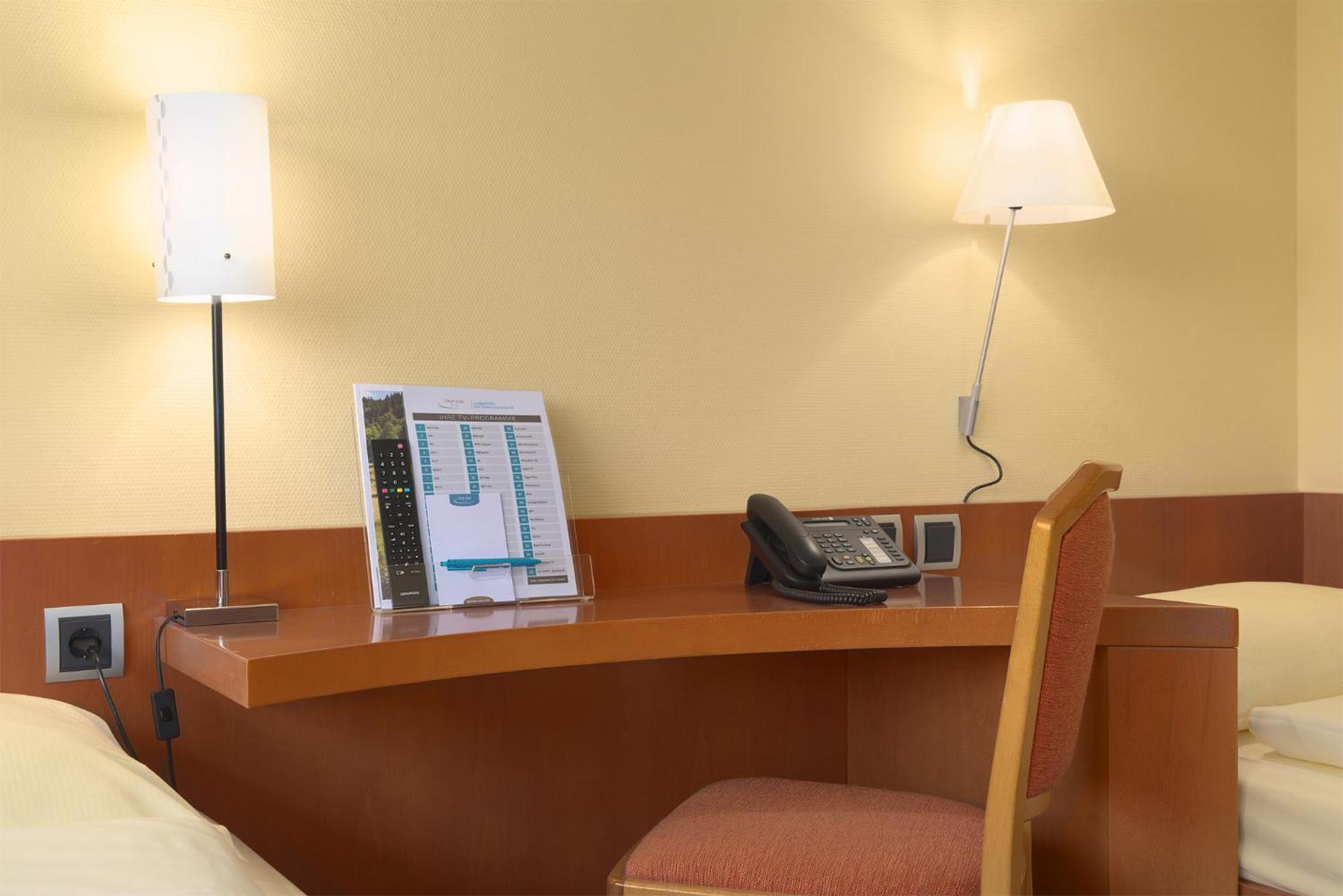 Trip Inn Landhotel Badsoden-Salmuenster บาด โซเดน-ซาลมึนสเตอร์ ภายนอก รูปภาพ