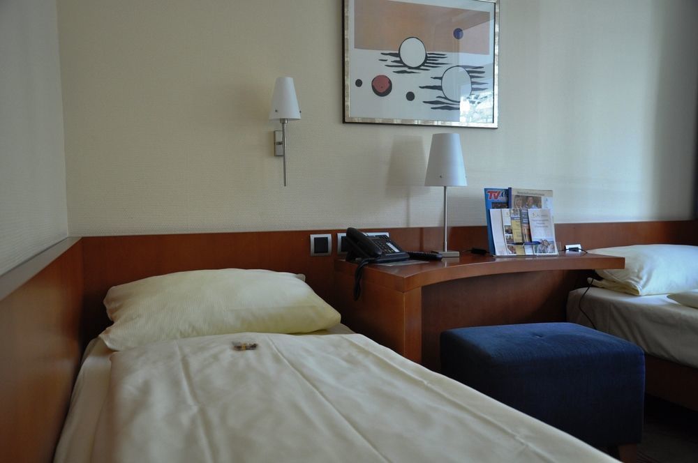 Trip Inn Landhotel Badsoden-Salmuenster บาด โซเดน-ซาลมึนสเตอร์ ภายนอก รูปภาพ